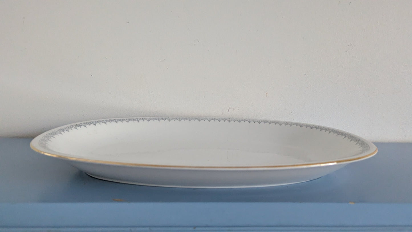 Rörstrand - Soikea Tarjoiluvati / Vati (Halkaisija: 36cm x 24cm)