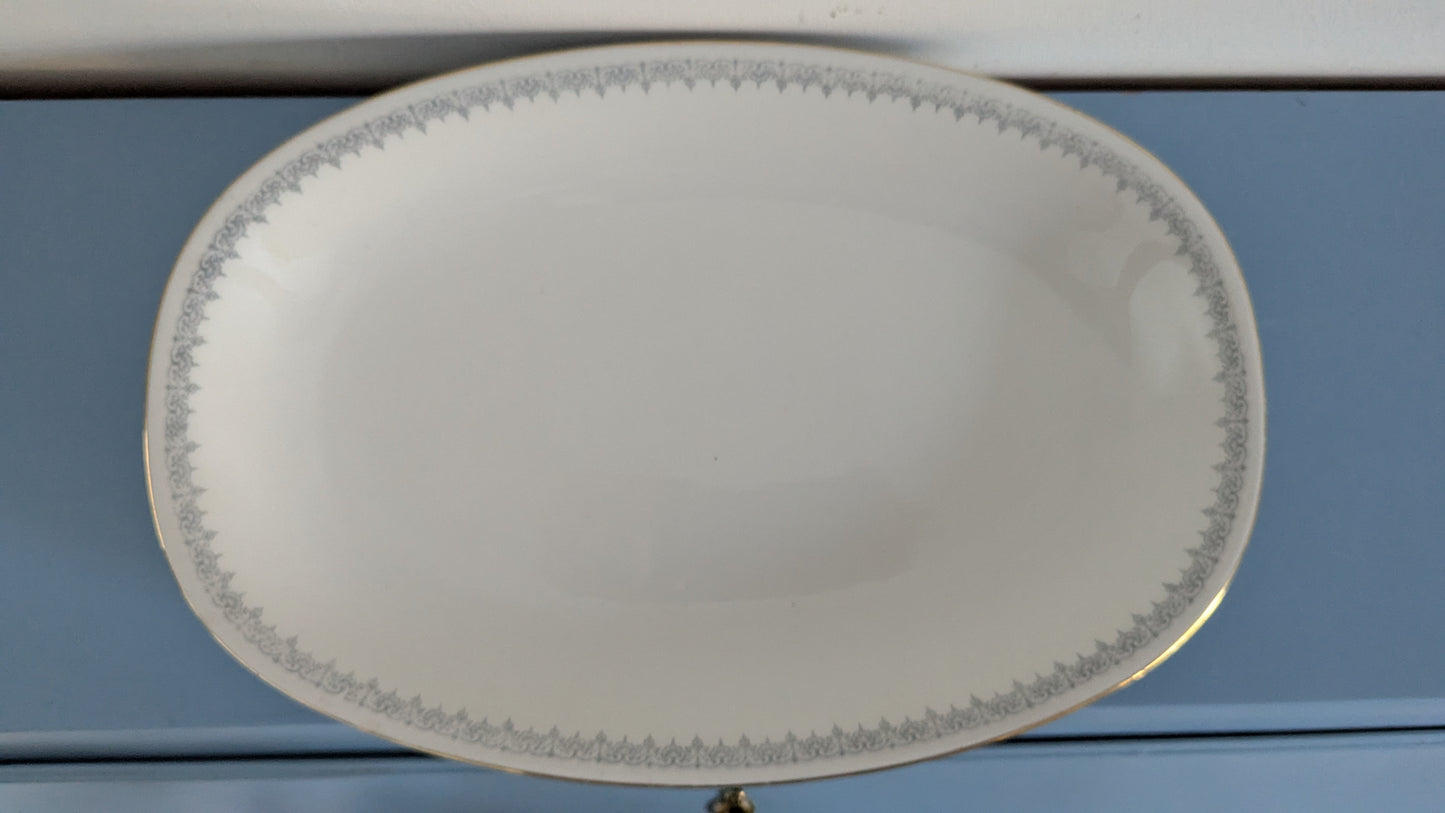 Rörstrand - Soikea Tarjoiluvati / Vati (Halkaisija: 36cm x 24cm)