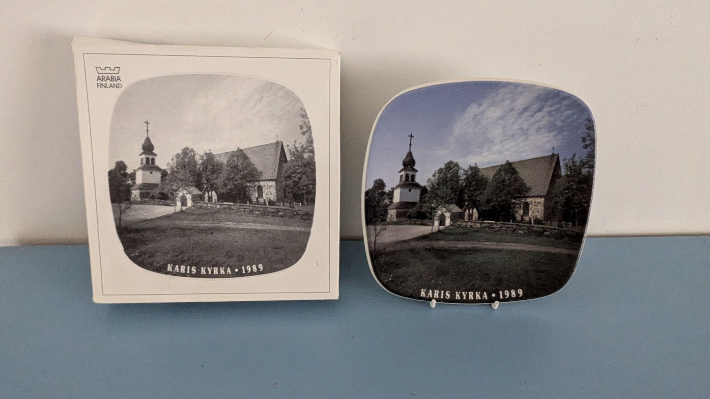 Arabia Karis Kyrka / Karjaan Kirkko (1989. Alkuperäisessä Pakkauksessa)