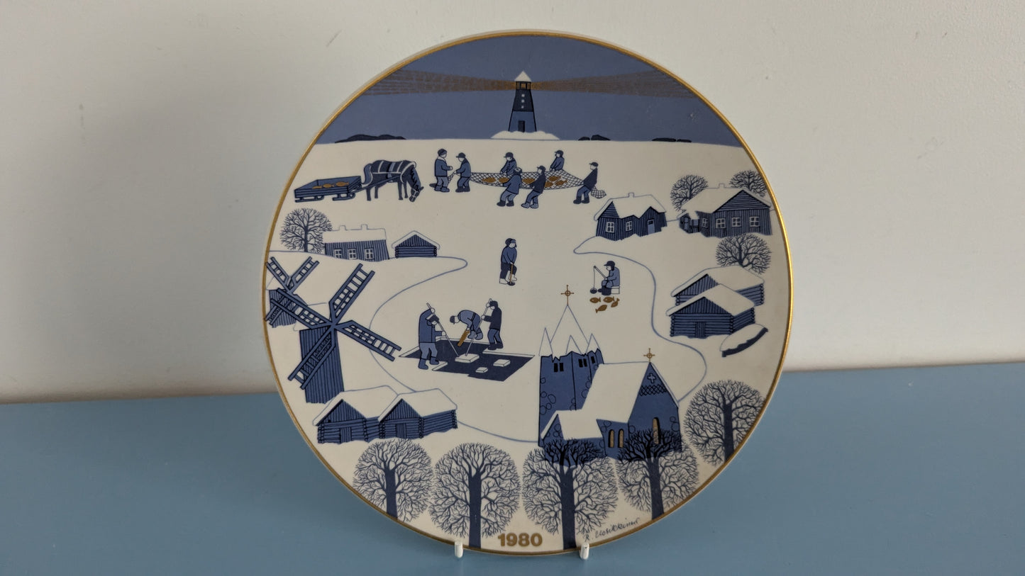 Arabia Joululautanen 1980 (Raija Uosikkinen)