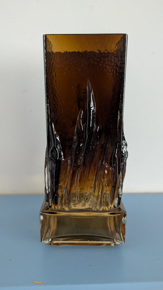 Humppila - Liekki Maljakko (ISO, 1970-luku, Signeerattu, Eino Vänni)