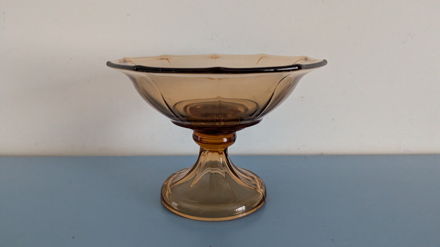 Riihimäen Lasi - Lukki Jalallinen Tarjoilumalja (1930–1949)