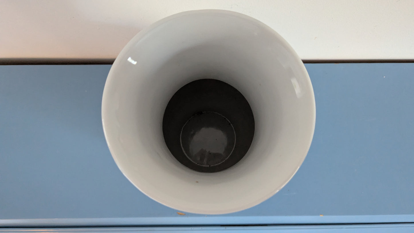 Pentik Kukkaruukku / Ruukku (Korkeus: 24cm)