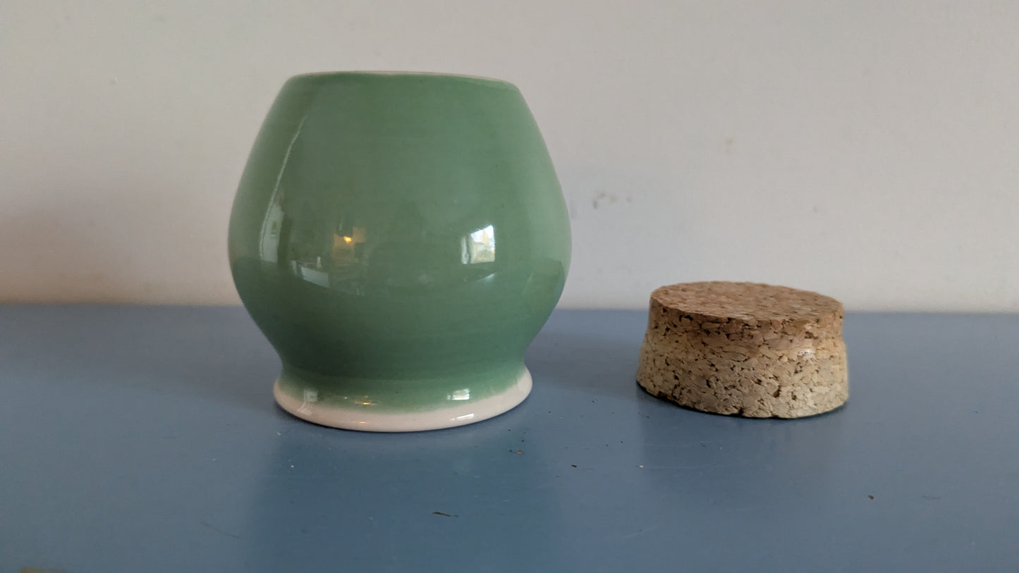 Pentik Vaaleanvihreä Säilytysrasia / Kannellinen Purkki / Maustepurkki