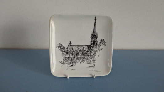 Arabia Mikkelin Tuomiokirkko Seinälautanen (1970, Henrik Tikkanen)