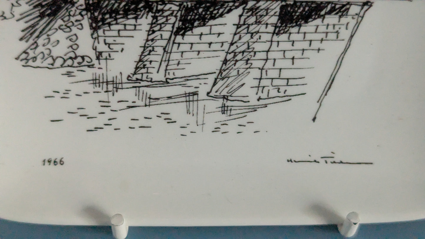 Arabia Lapuan Tuomiokirkko Seinälautanen (1966, Henrik Tikkanen)