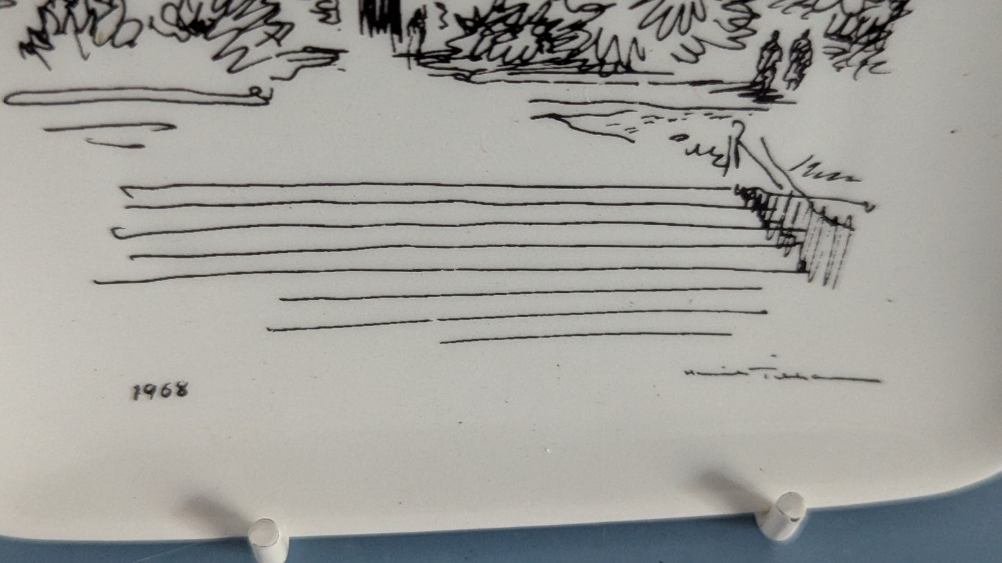 Arabia Kuopion Tuomiokirkko Seinälautanen (1968, Henrik Tikkanen)