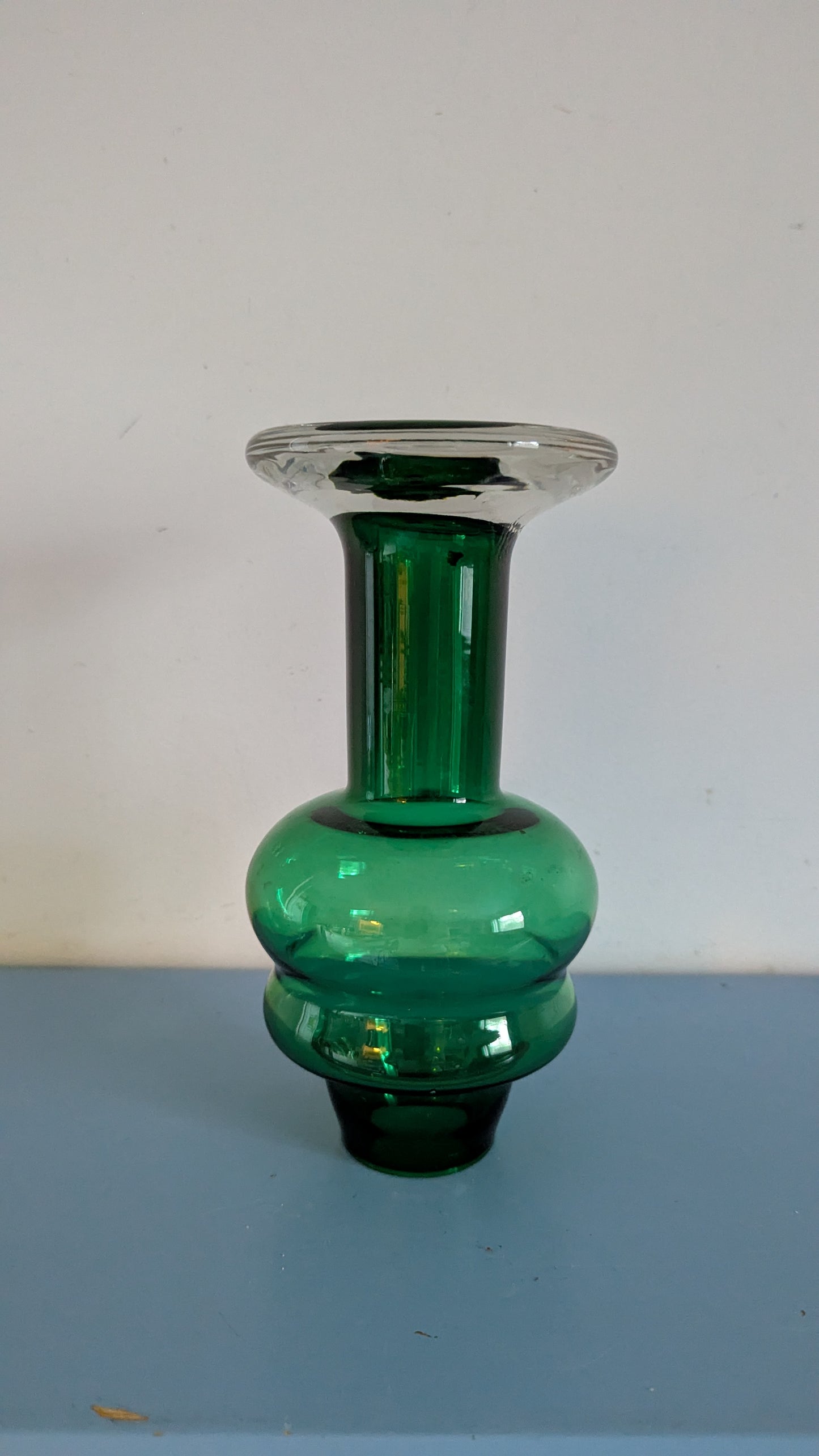 Riihimäen Lasi Puisto Maljakko (1972–1974, Ulla-Maija Vikman)