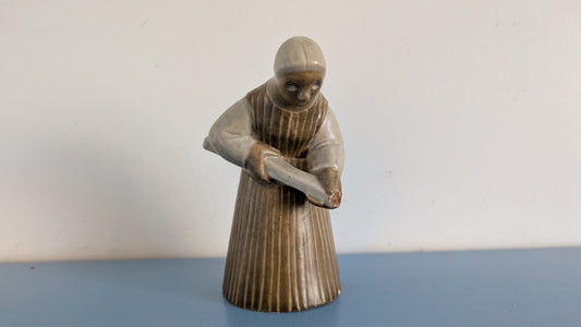 Arabia Leipoja Figuuri (1954-1959, Signeerattu, Anja Juurikkala)