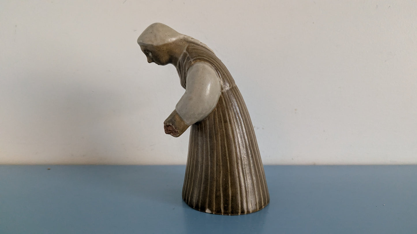 Arabia Leipoja Figuuri (1954-1959, Signeerattu, Anja Juurikkala)