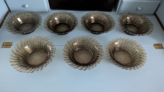 Riihimäen Lasi Tupru Jälkiruokakulho (7kpl, 1975-1980, Nanny Still)