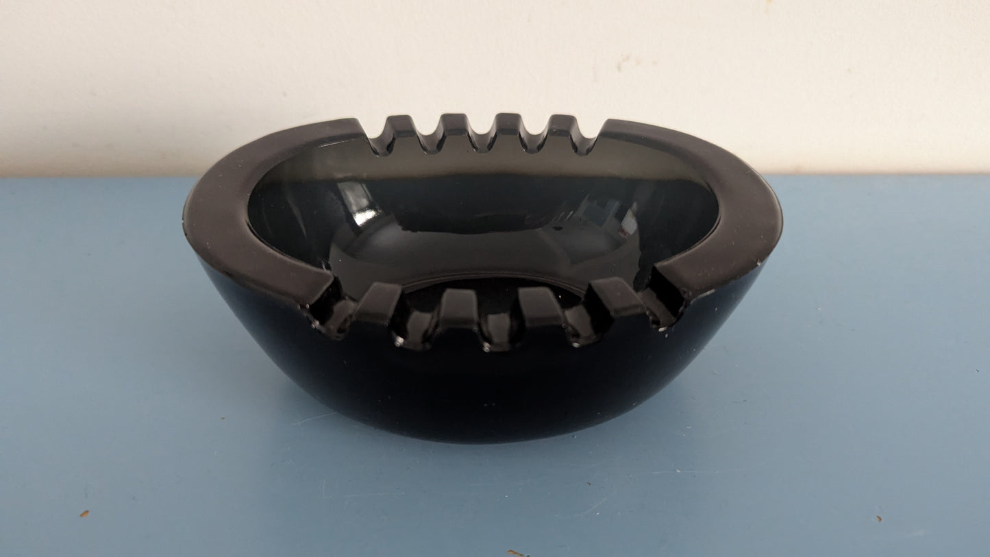 Nuutajärvi 6604 Stadion Tuhka-astia (1959, Saara Hopea)