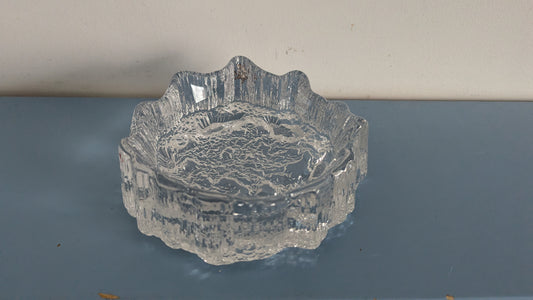 Iittala Seita Tuhka-astia (1977-1984, Tapio Wirkkala, Halkaisija: 16.5cm)