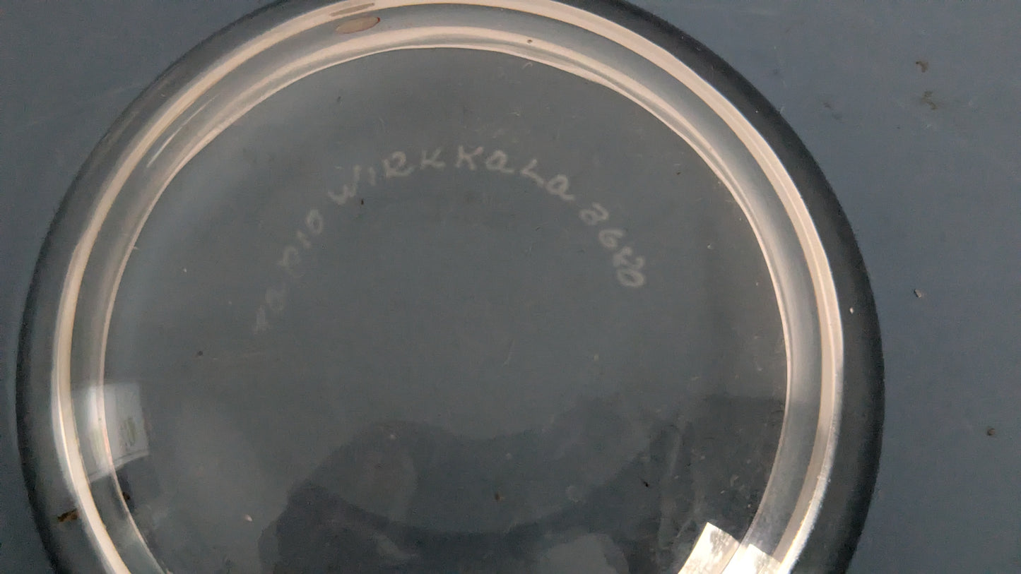 Iittala 3680 Tuhka-astia (1964-1966, Signeerattu, Tapio Wirkkala)