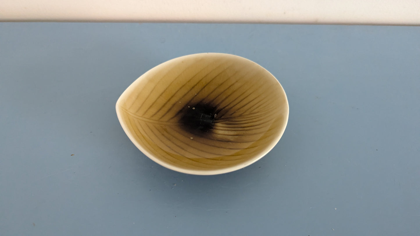 Arabia Lehti Kulho / Tuhkakuppi (1950-1960-luku)