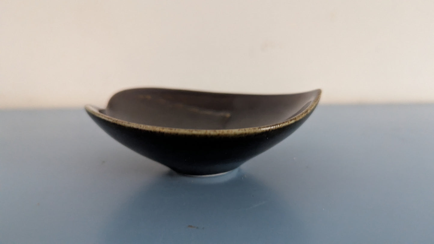 Arabia Lehti Kulho / Tuhkakuppi (1950-1960-luku)