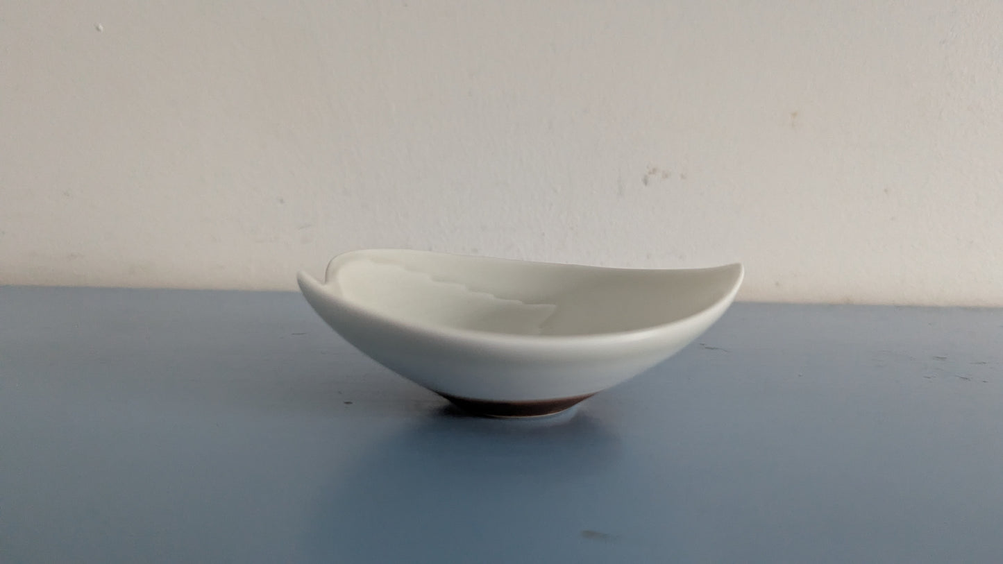 Arabia Lehti Kulho / Tuhkakuppi (1950-1960-luku)