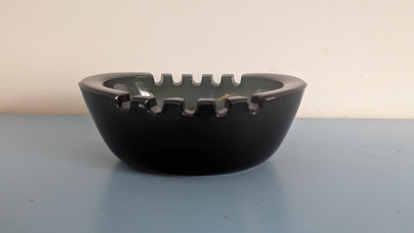 Nuutajärvi 6604 Stadion Tuhka-astia (1959, Saara Hopea)