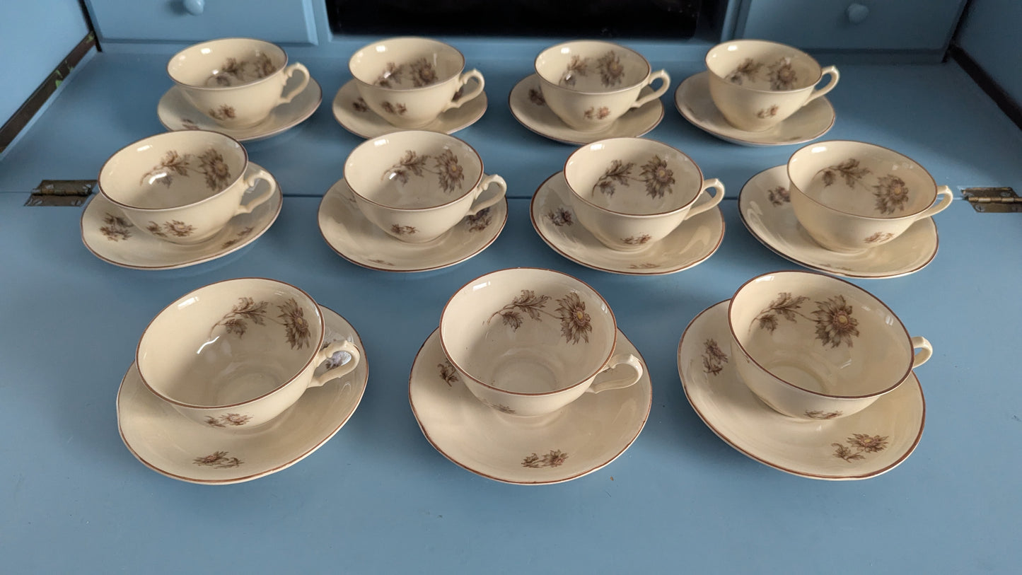 Arabia Asteri Kahviastiasto 11-hengelle (22-osainen, 1932-1949)