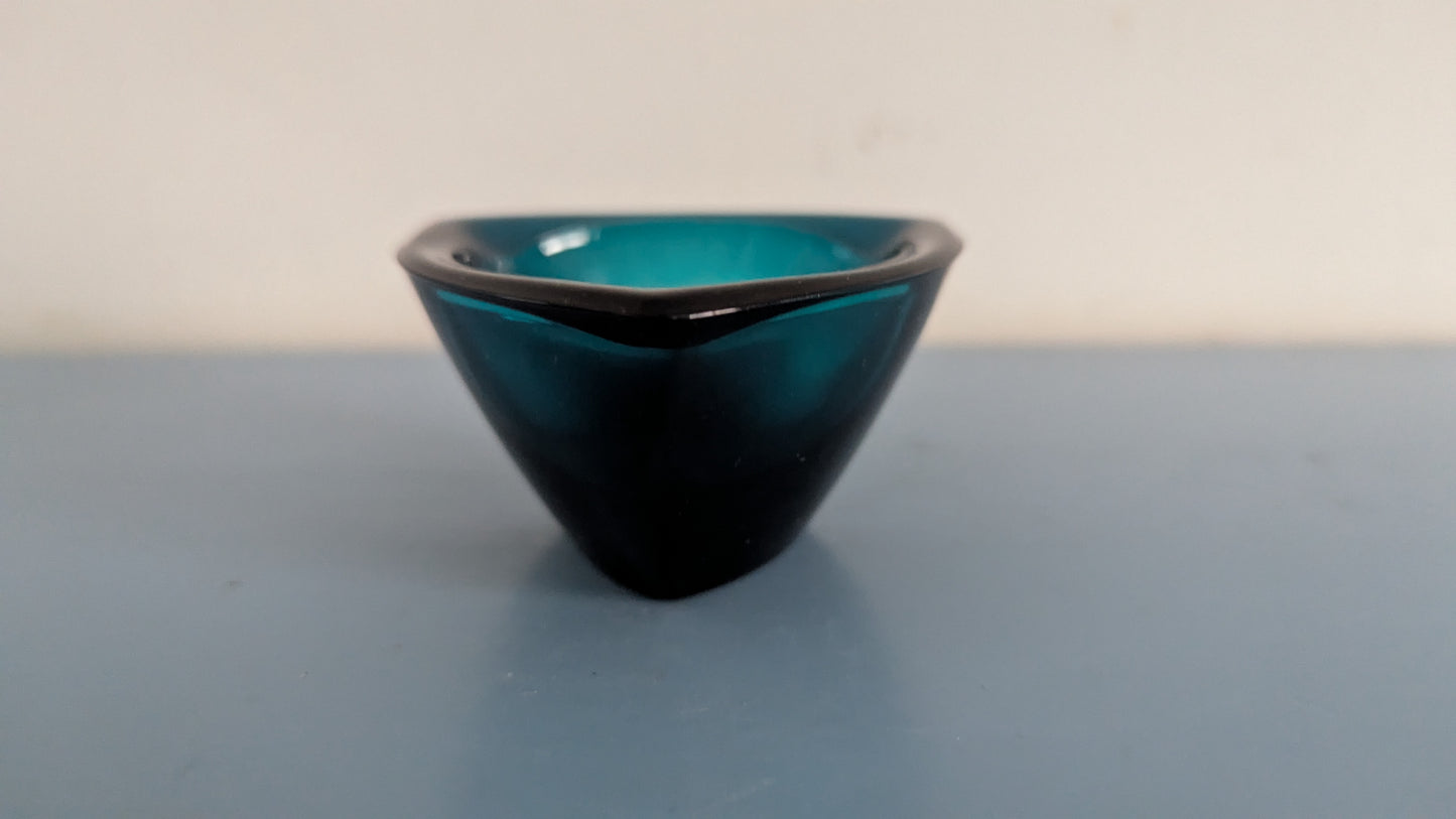 Nuutajärvi Häränsilmä Tuhkakuppi / Tuhka-astia (1956-1971, Kaj Franck)