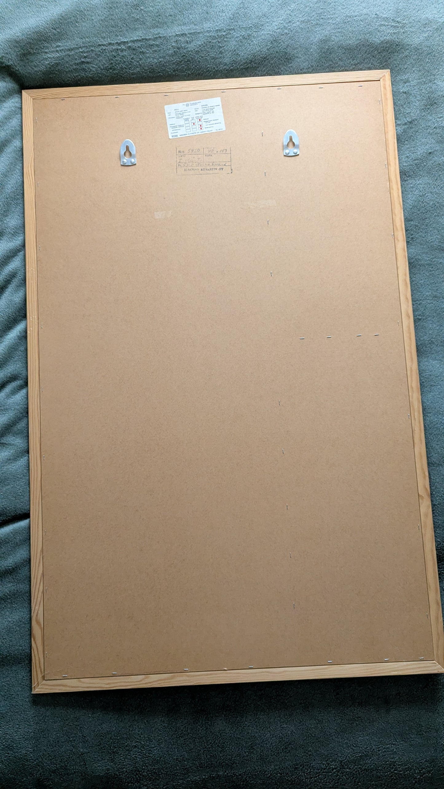 Mäkisen Kuvastin - Seinäpeili Säilytystaskuilla ja Ilmoitustaululla (1981)