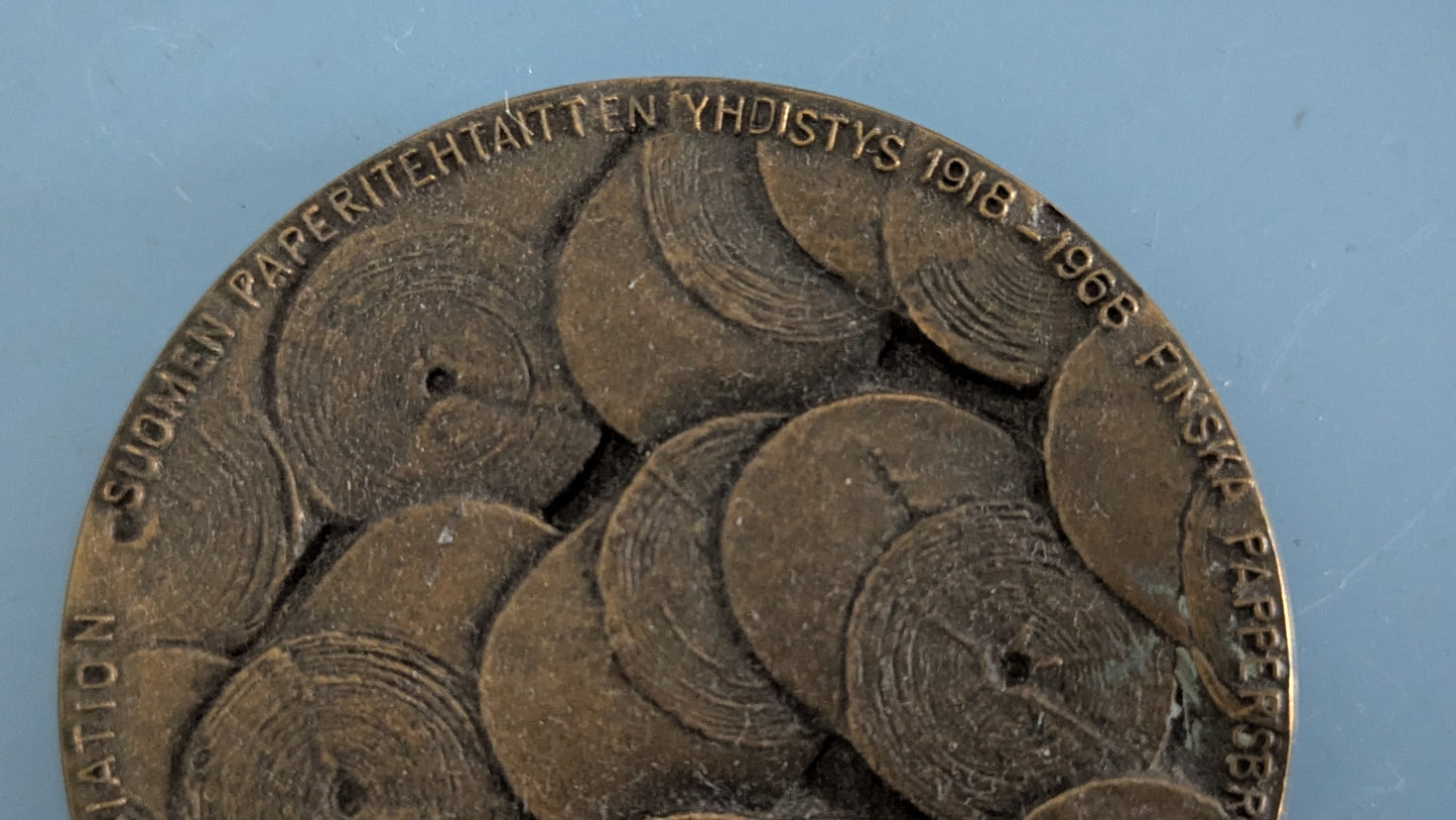 Kultateollisuus - Suomen Paperitehtaitten Yhdistys 50-vuotta (1968, Aimo Tukiainen)