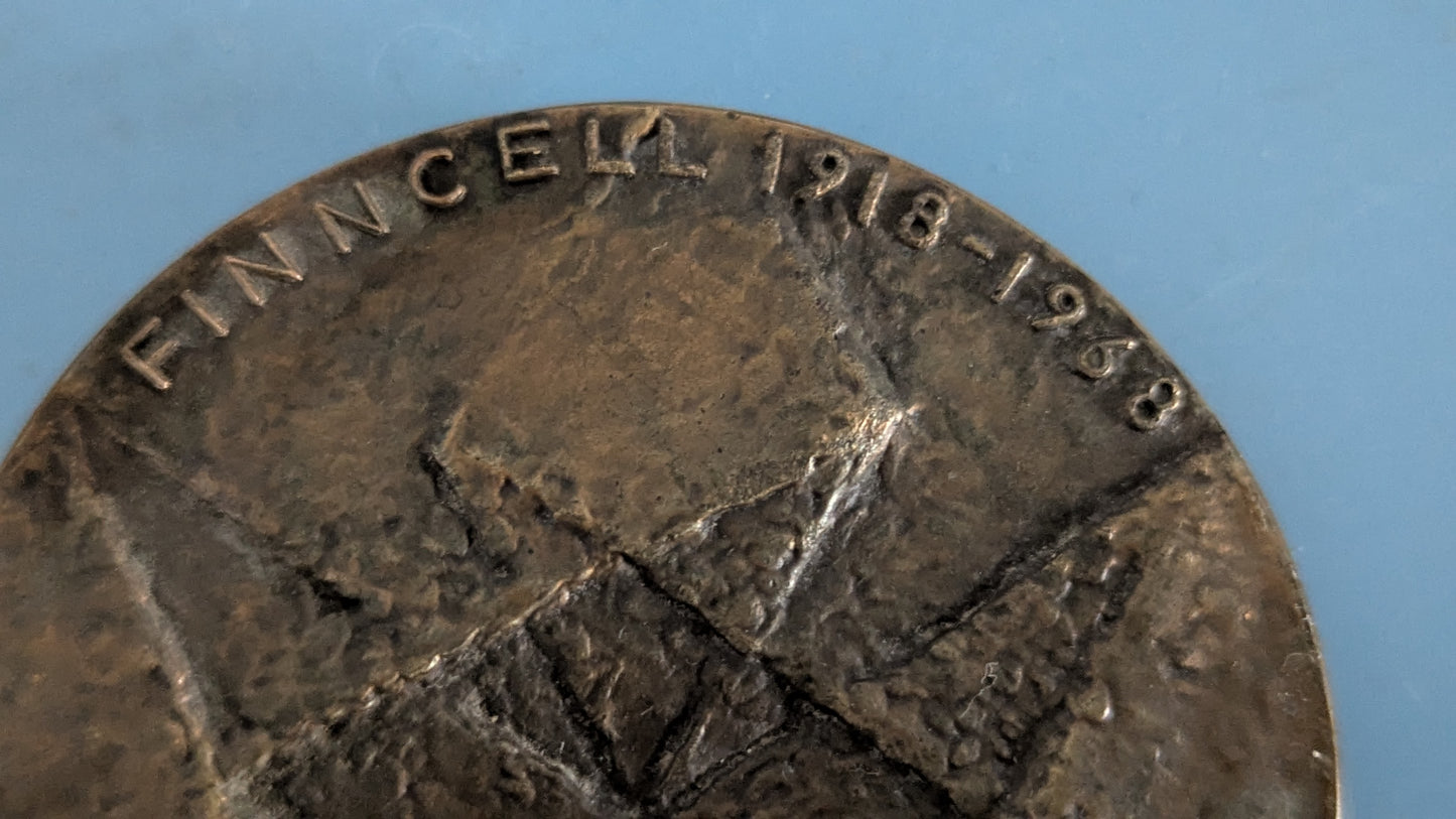 Kultateollisuus - Finncell 50-vuotta (1968, Aimo Tukiainen)