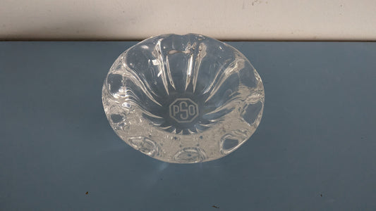 Kristallinen Tuhkakuppi / Tuhka-astia (Pohjoismainen Sähkö Oy eli PSO Logolla)