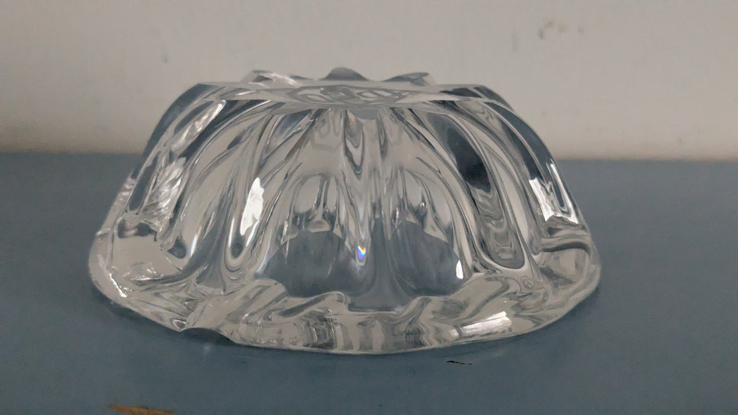 Kristallinen Tuhkakuppi / Tuhka-astia (Pohjoismainen Sähkö Oy eli PSO Logolla)