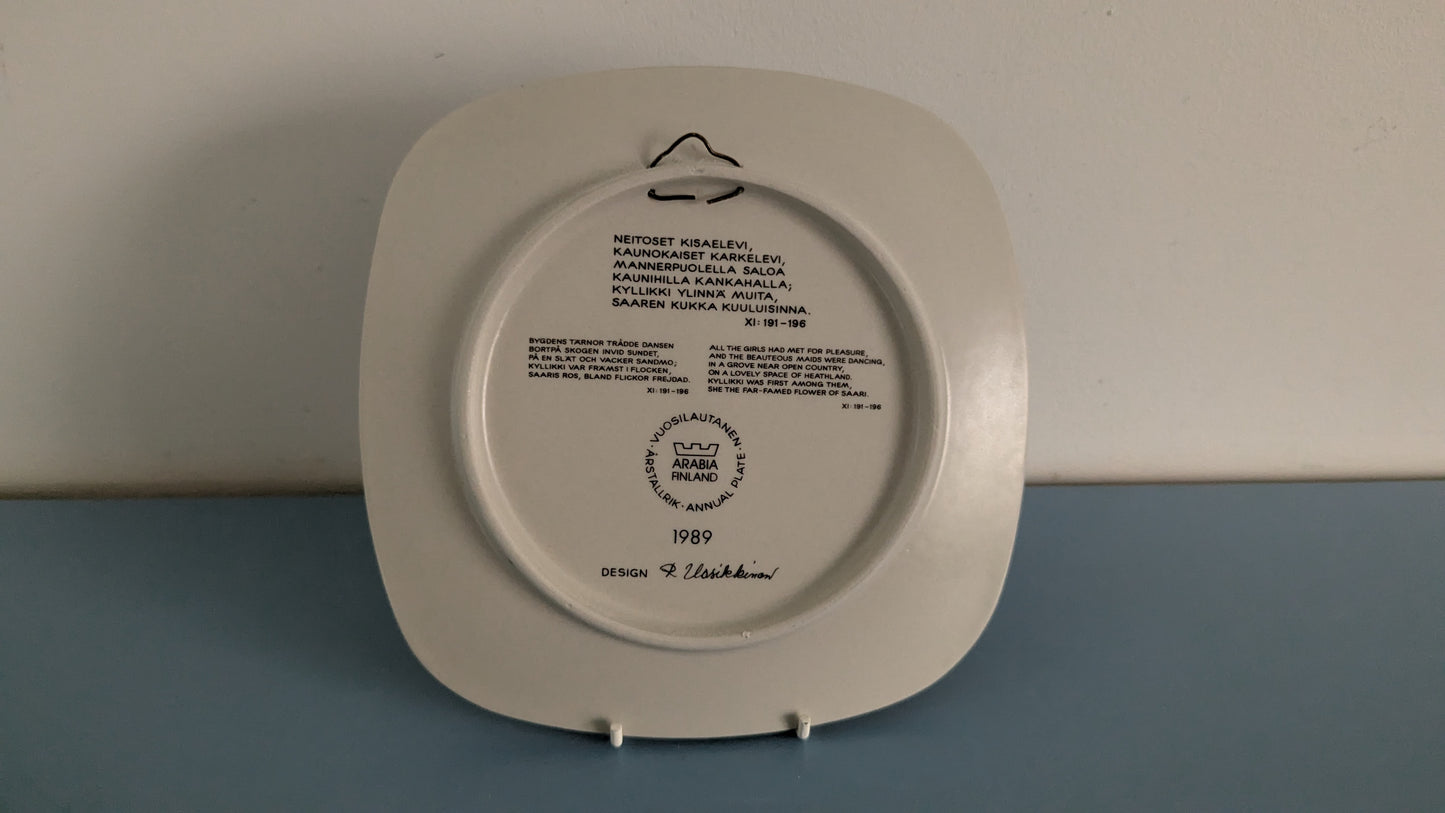 Arabia Kalevala Vuosilautanen 1989 (Raija Uosikkinen)