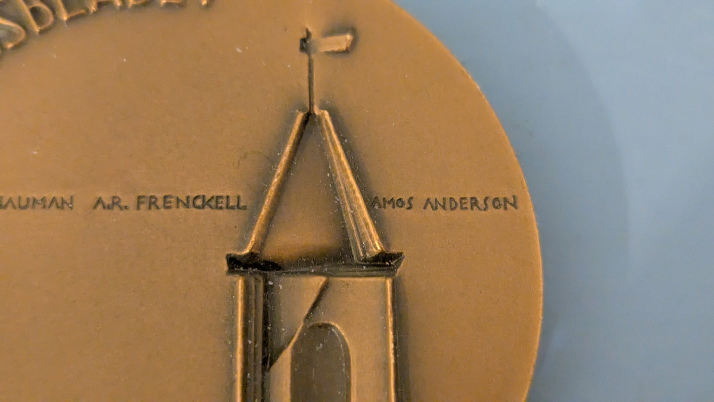 Kultateollisuus - Hufvudstadsbladet 100 Vuotta Mitali (1964, Johan Finne)