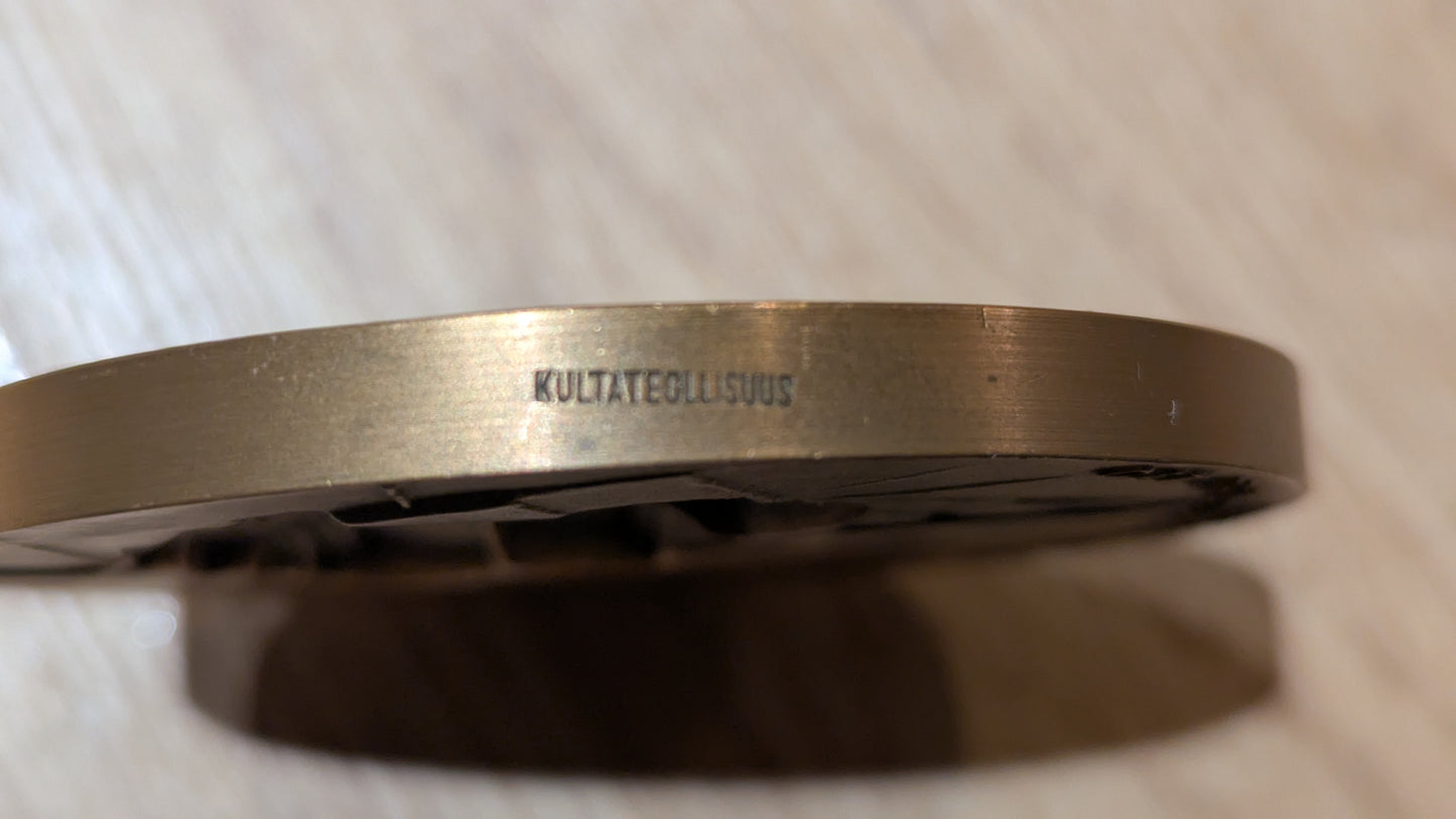 Kultateollisuus - Hufvudstadsbladet 100 Vuotta Mitali (1964, Johan Finne)