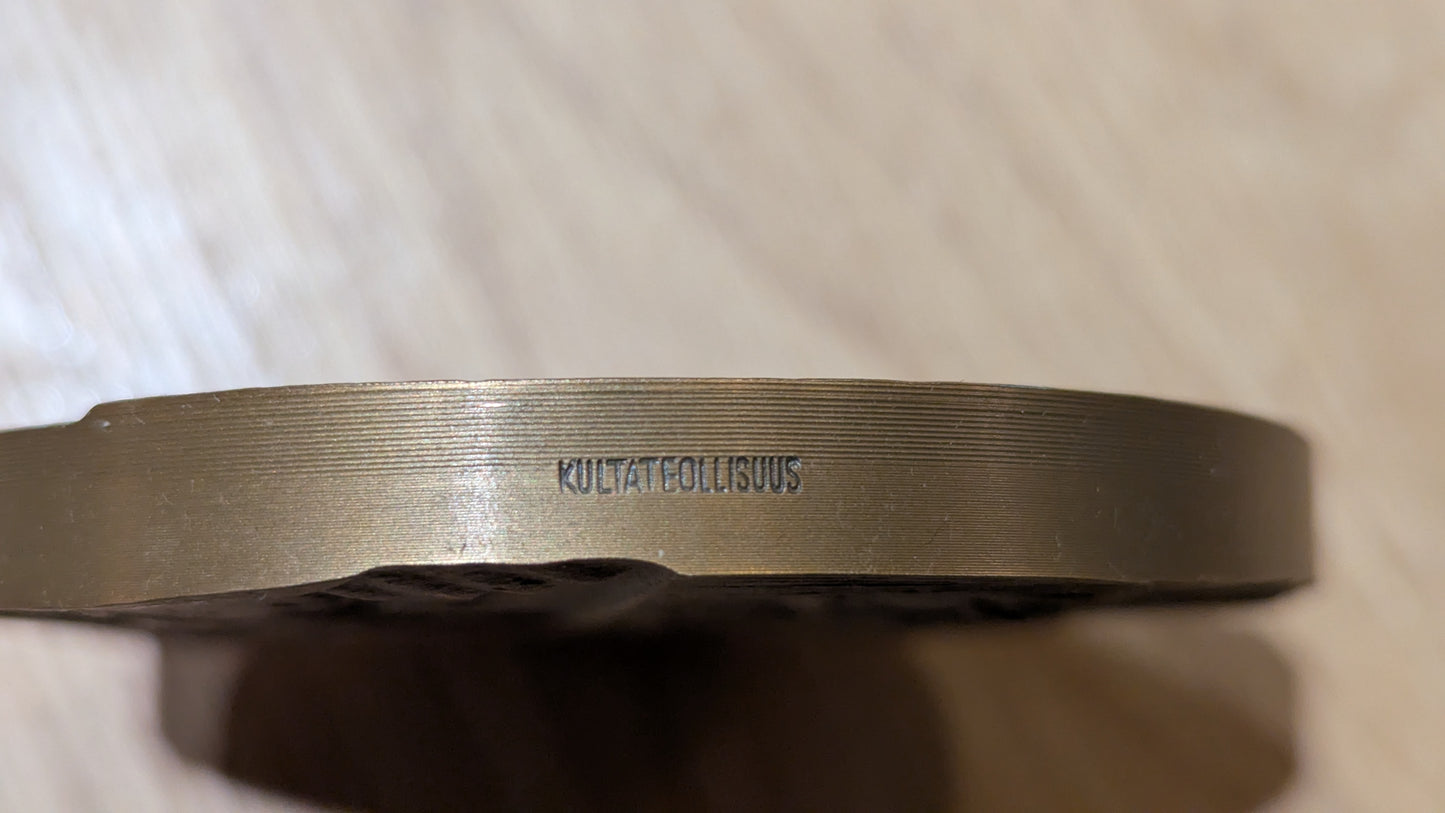 Kultateollisuus - Tampere 200 Vuotta Mitali / Pöytämitali (1978, Antti Neuvonen)