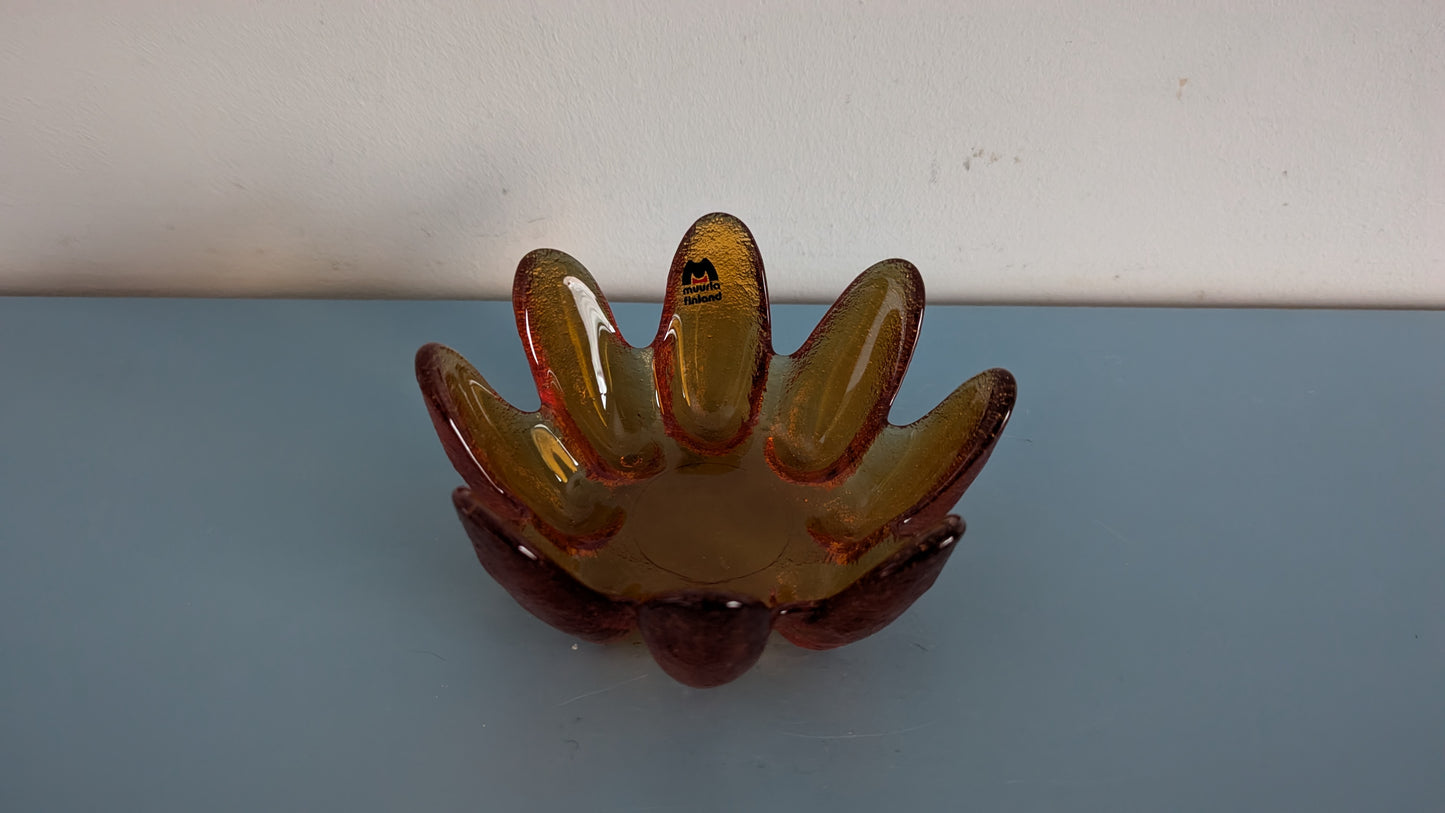 Muurla - Tähtituikku Tuikkukippo (1985, Juhani Ruuskanen)