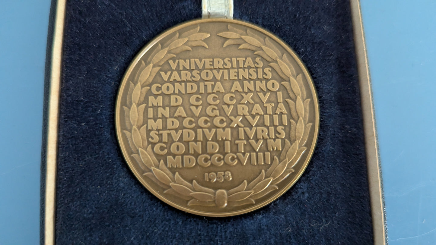 Varsovan Yliopiston Oikeustieteellinen Tiedekunta 150v Mitali (1958)