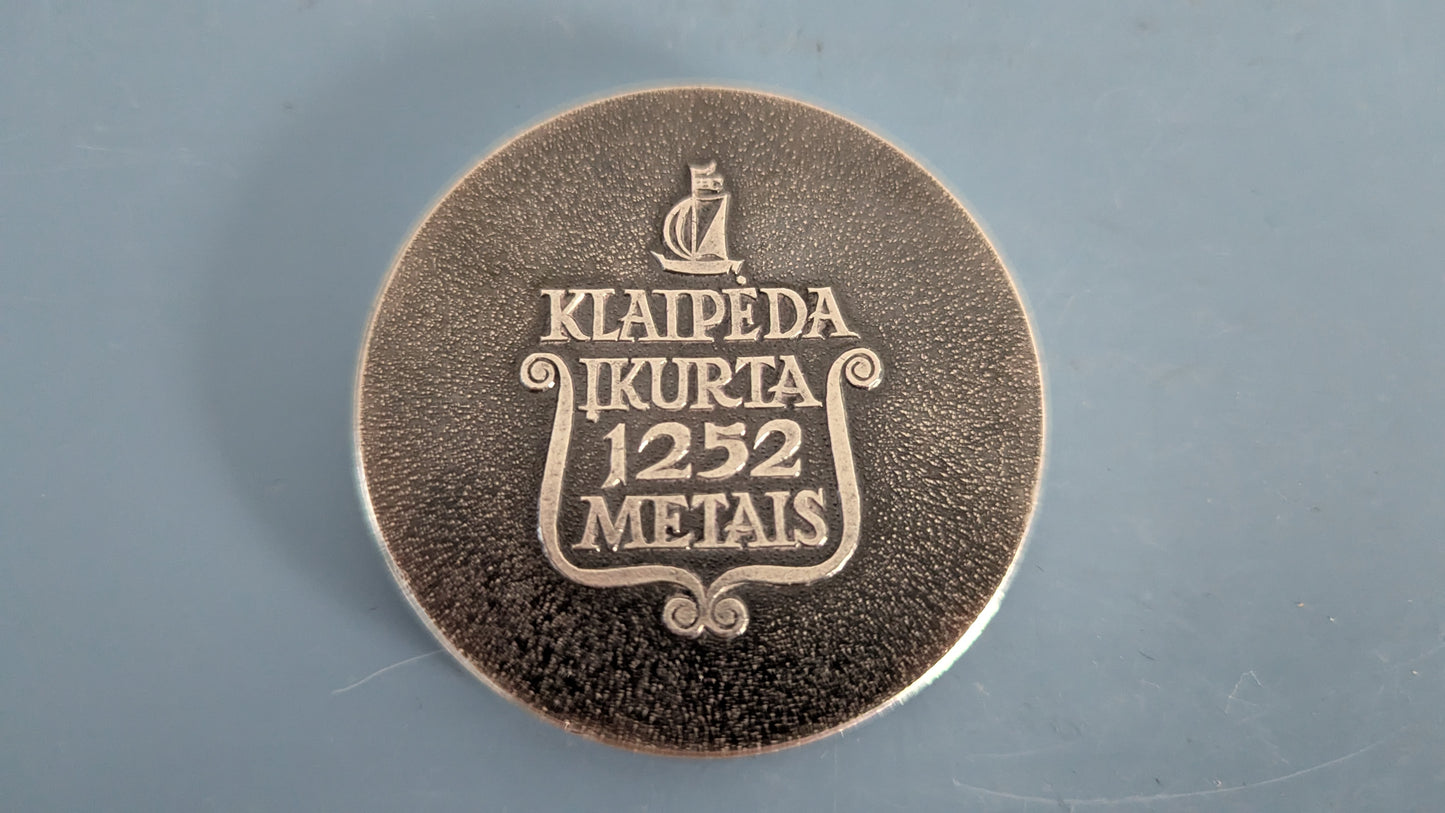 Klaipėda Ikurta 1252 Metais / Klaipėda Perustettu Vuonna 1252 Pöytämitali