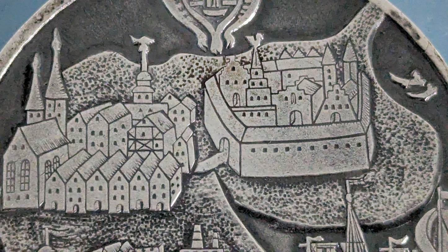 Klaipėda Ikurta 1252 Metais / Klaipėda Perustettu Vuonna 1252 Pöytämitali