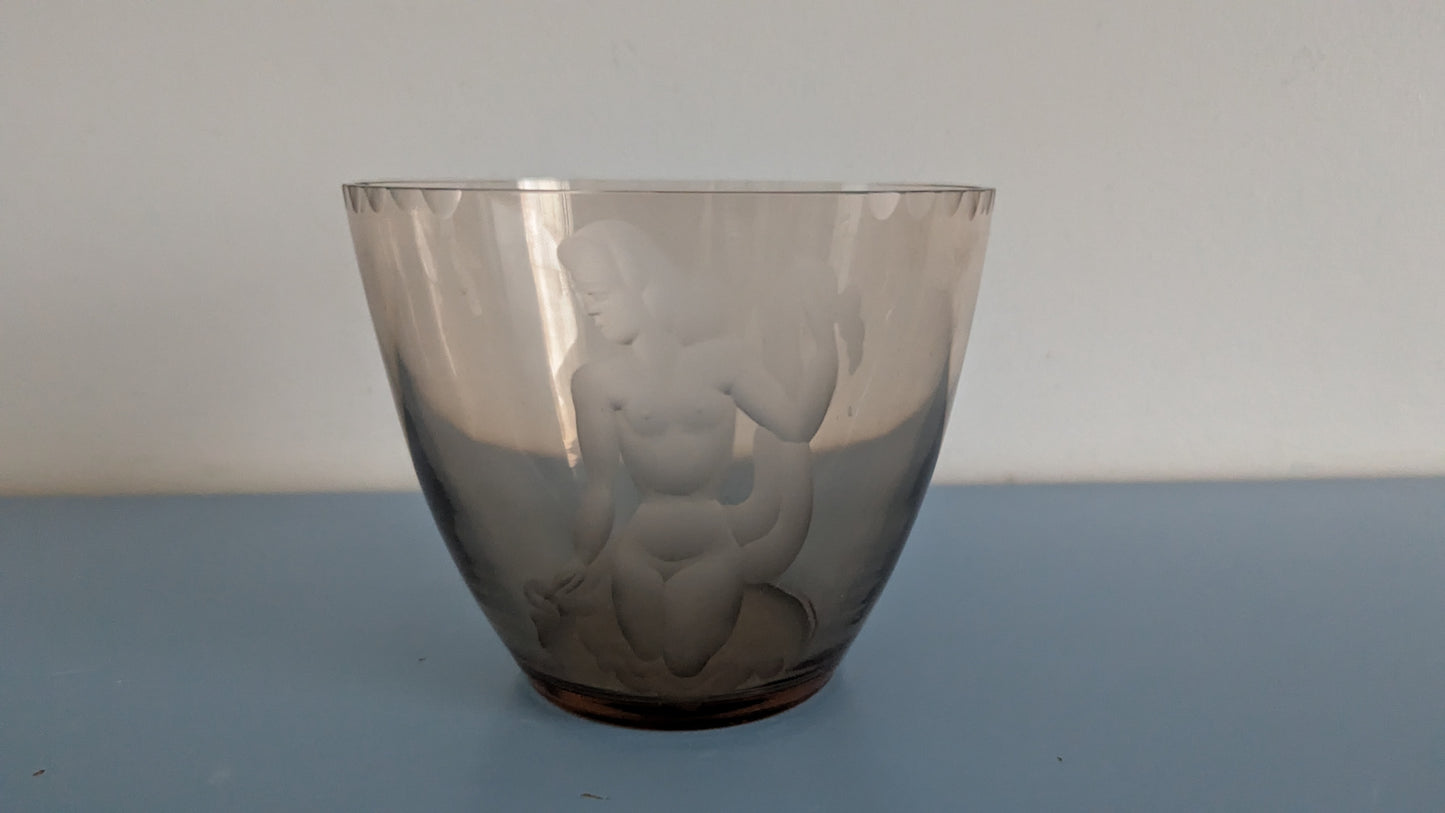 Kumela Kuviokaiverrettu Maljakko (1950, Signeerattu Sulo Tommola)