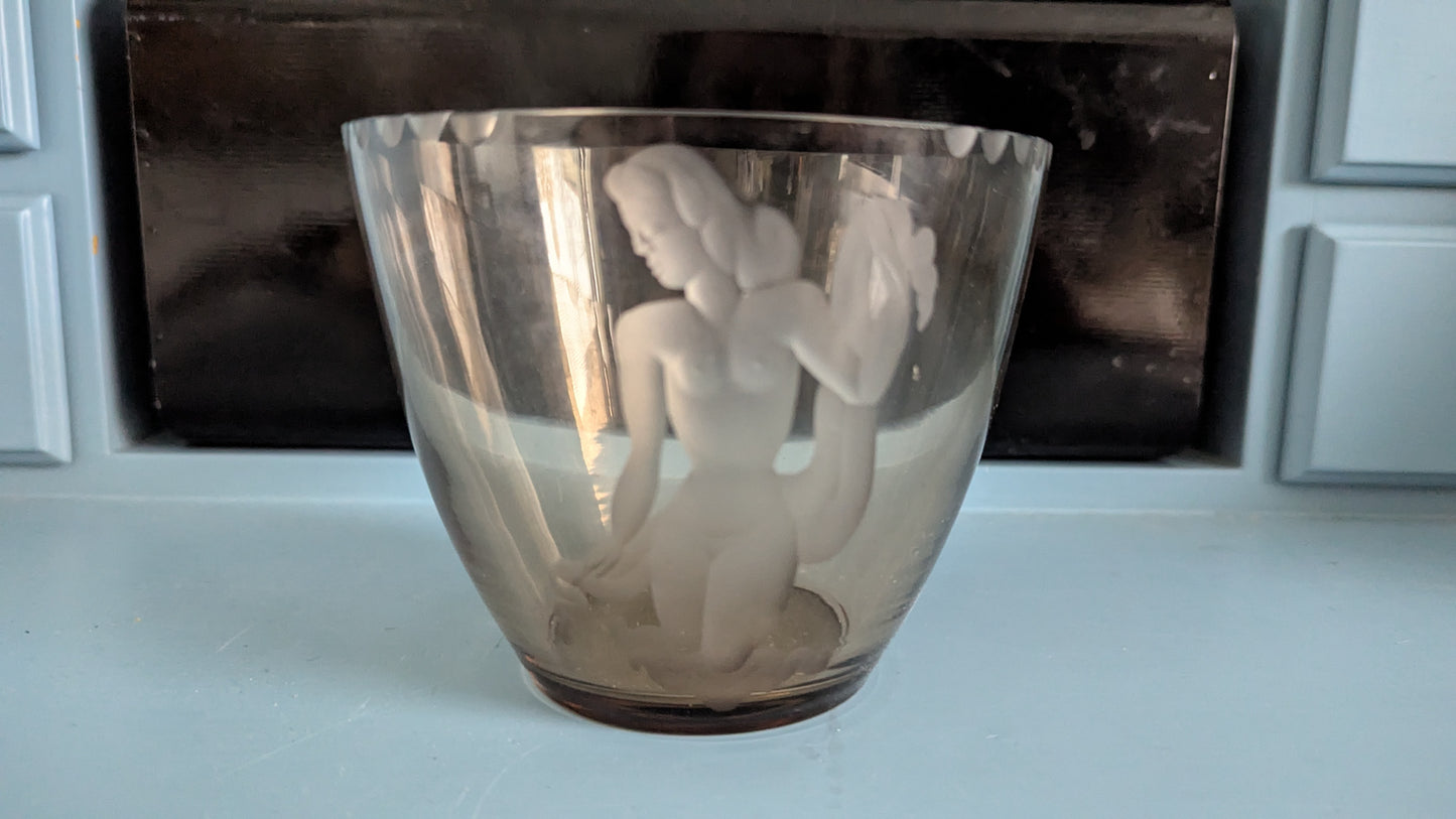 Kumela Kuviokaiverrettu Maljakko (1950, Signeerattu Sulo Tommola)