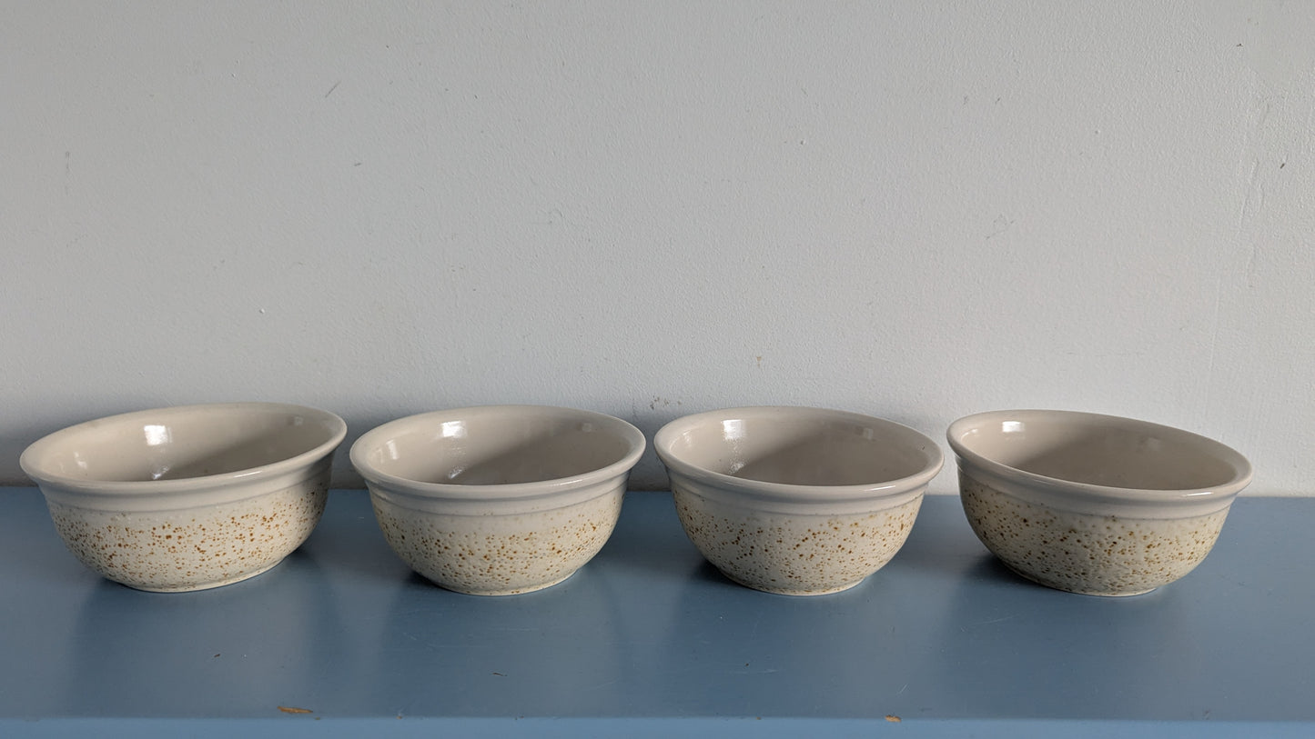Jussis Keramik - Annoskulho / Jälkiruokakulho (4kpl)
