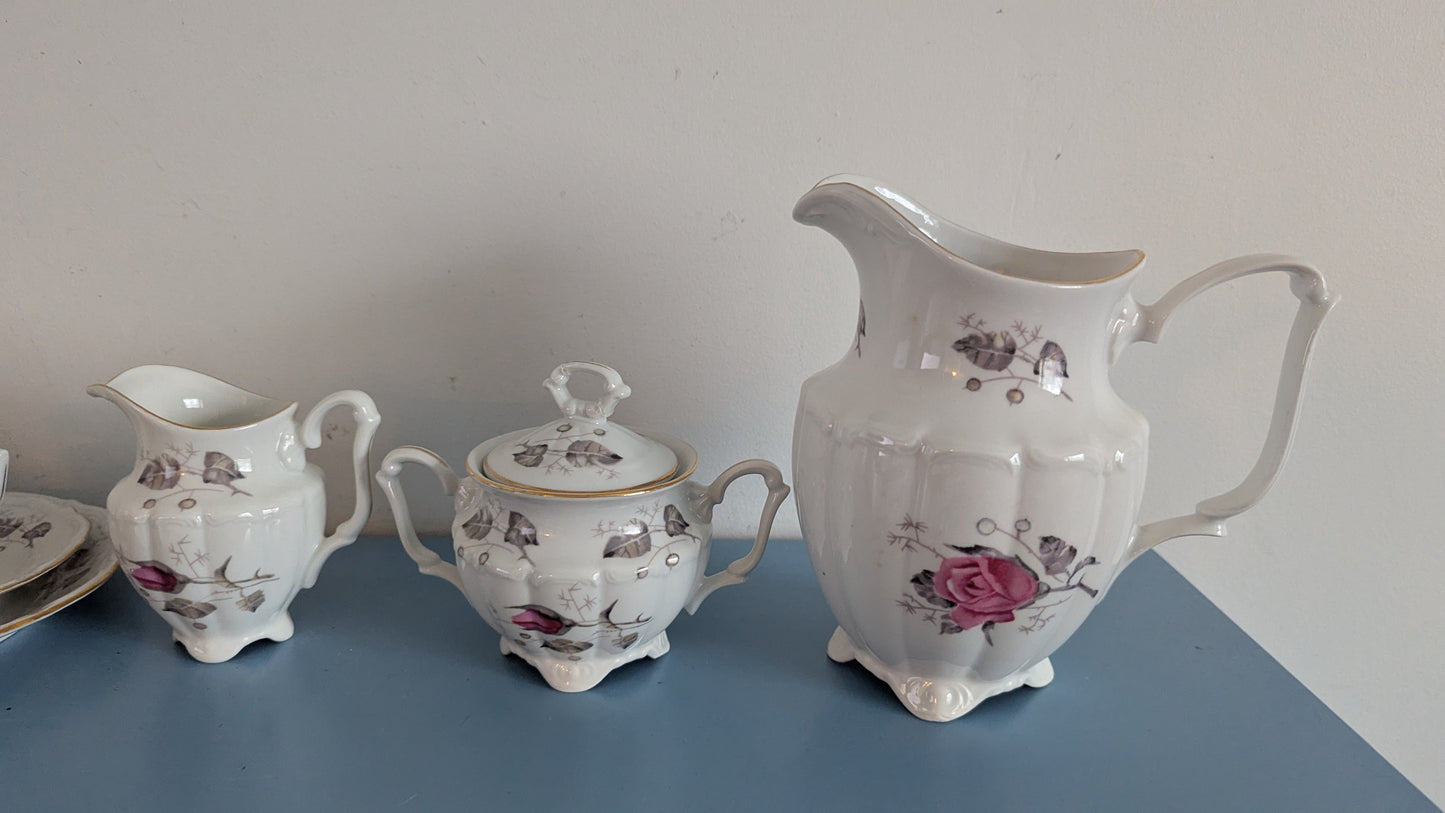 Wałbrzych - Ruusukuvioinen Kahviastiasto 10-hengelle (34-osainen)