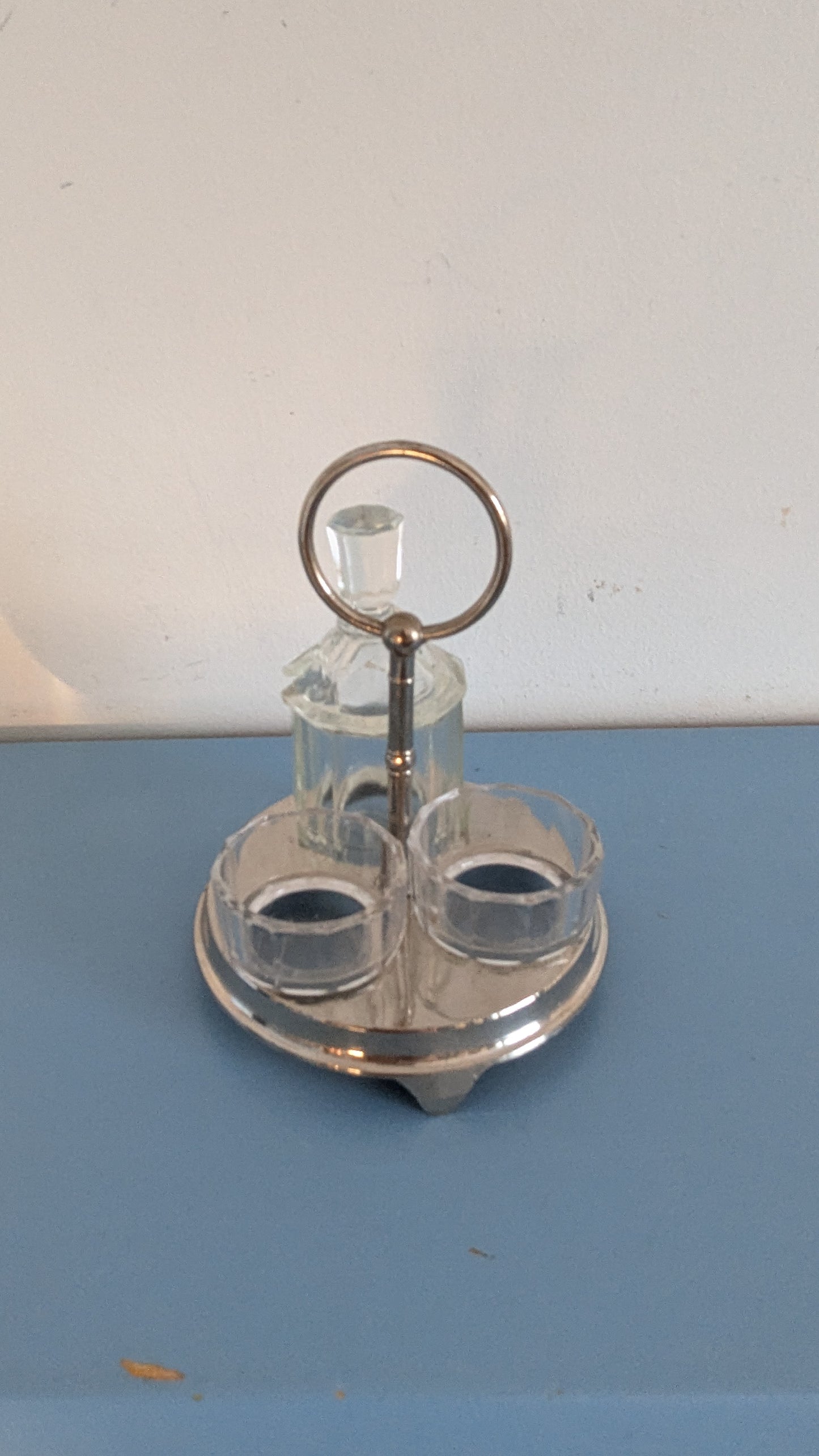 Vanha Mausteikko (Kolmella Lasipurkilla)