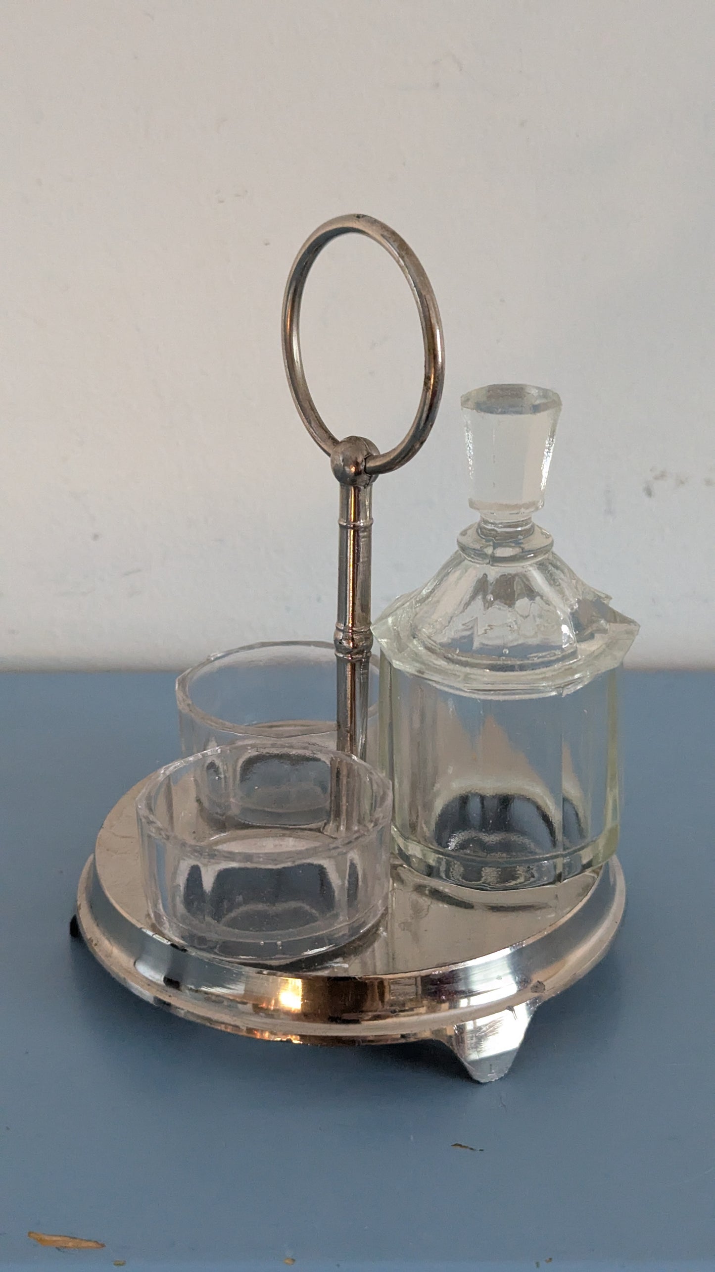 Vanha Mausteikko (Kolmella Lasipurkilla)