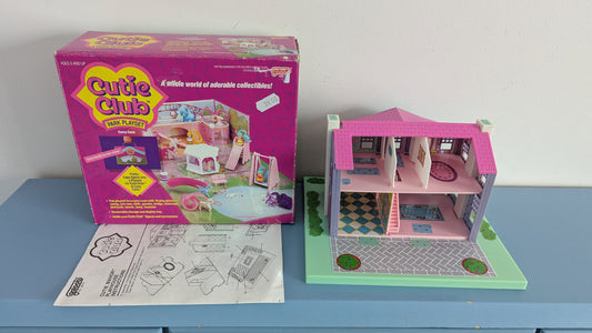 Cutie Club - Cutie Manor Playhouse (1990, Pakkaus Ei Alkuperäinen)