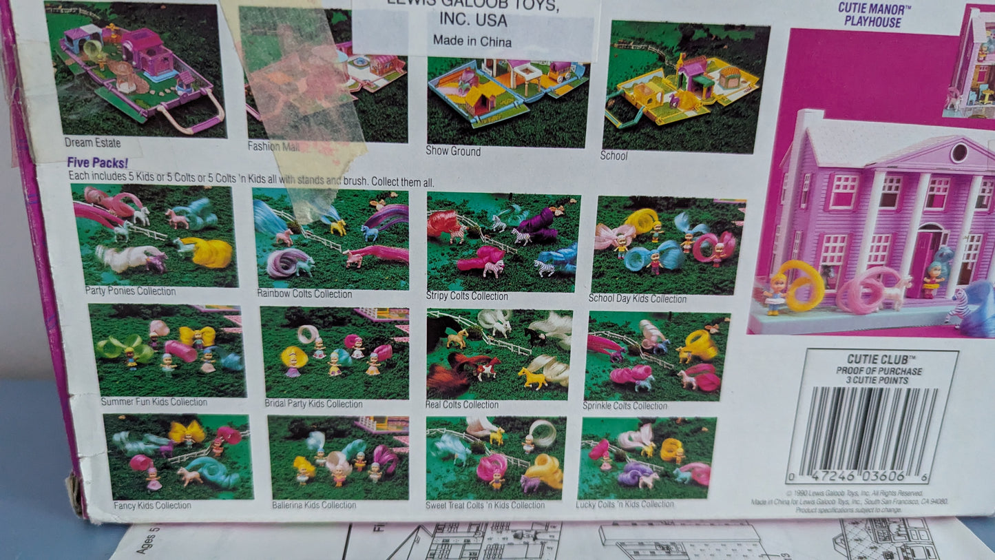 Cutie Club - Cutie Manor Playhouse (1990, Pakkaus Ei Alkuperäinen)