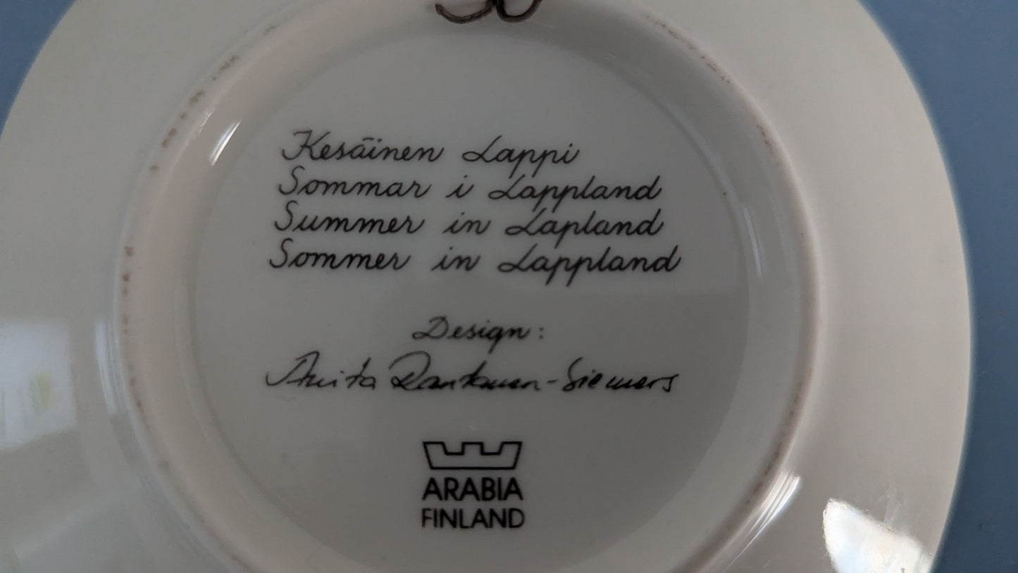 Arabia Kesäinen Lappi Seinälautanen (Anita Rantanen-Siewers)