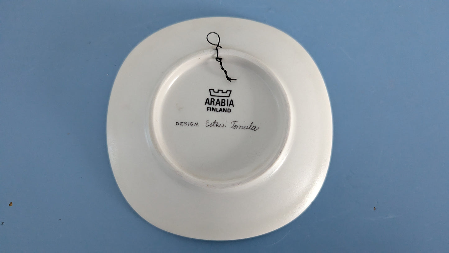 Arabia Chrysanthemum Leucanthemum Seinälautanen (1982-1983, Esteri Tomula)