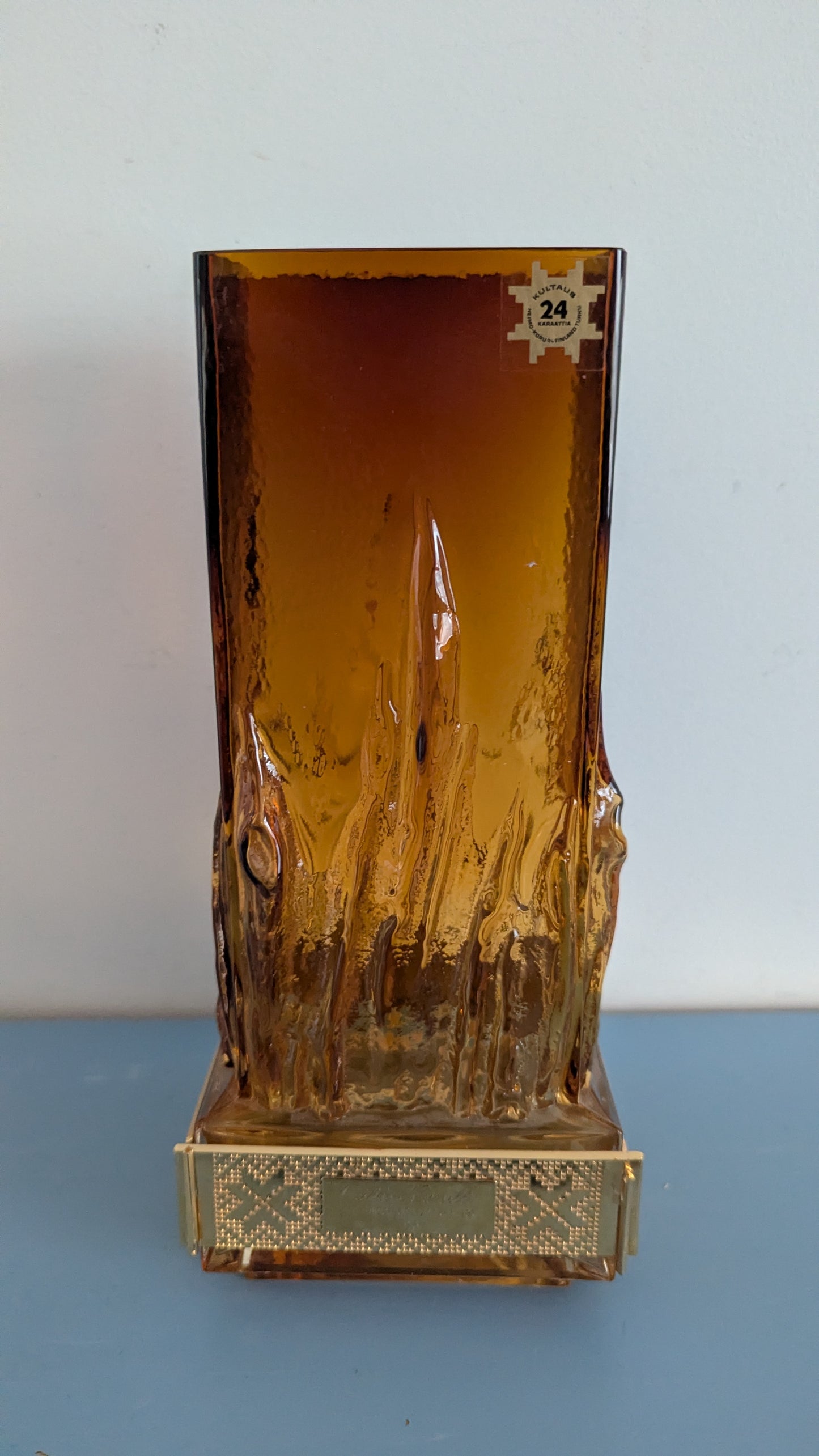 Kumela Liekki Maljakko (ISO, 1970-1980-luku, Signeerattu, Eino Vänni)