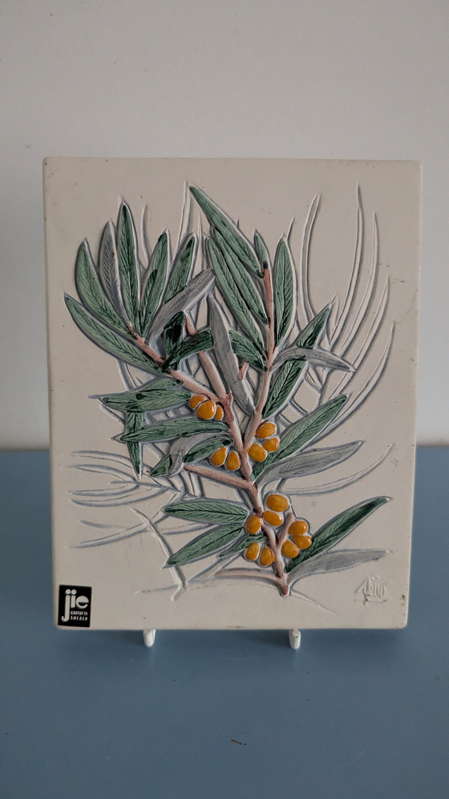 Jie Gantofta Tyrni Seinälaatta (Signeerattu, Aimo Nietosvuori)