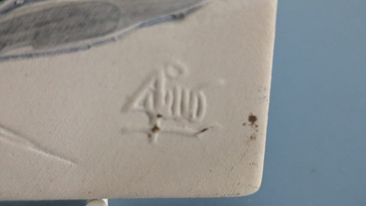 Jie Gantofta Tyrni Seinälaatta (Signeerattu, Aimo Nietosvuori)